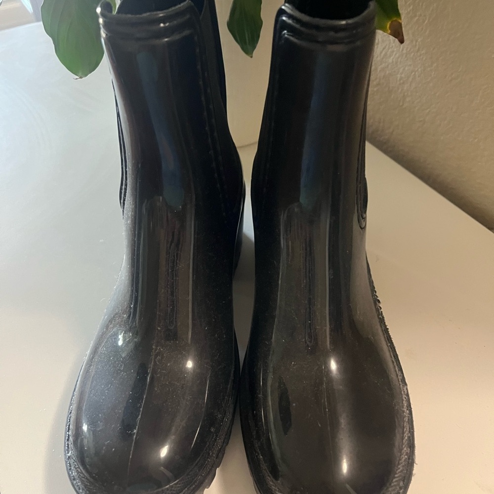 Sleek Black Ankle Boots